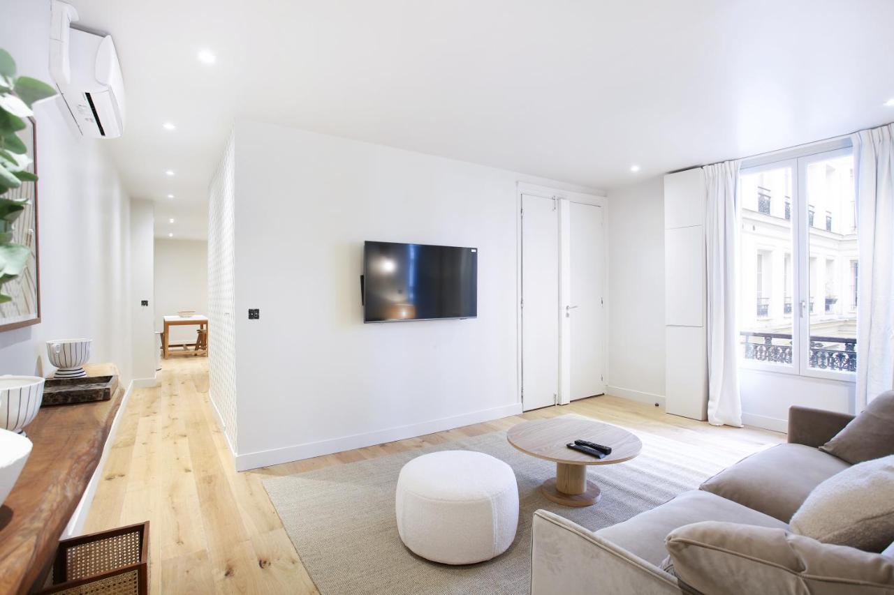 Residence In The Center Of Paris By Studio Prestige Ngoại thất bức ảnh
