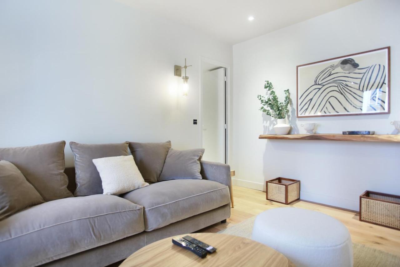 Residence In The Center Of Paris By Studio Prestige Ngoại thất bức ảnh