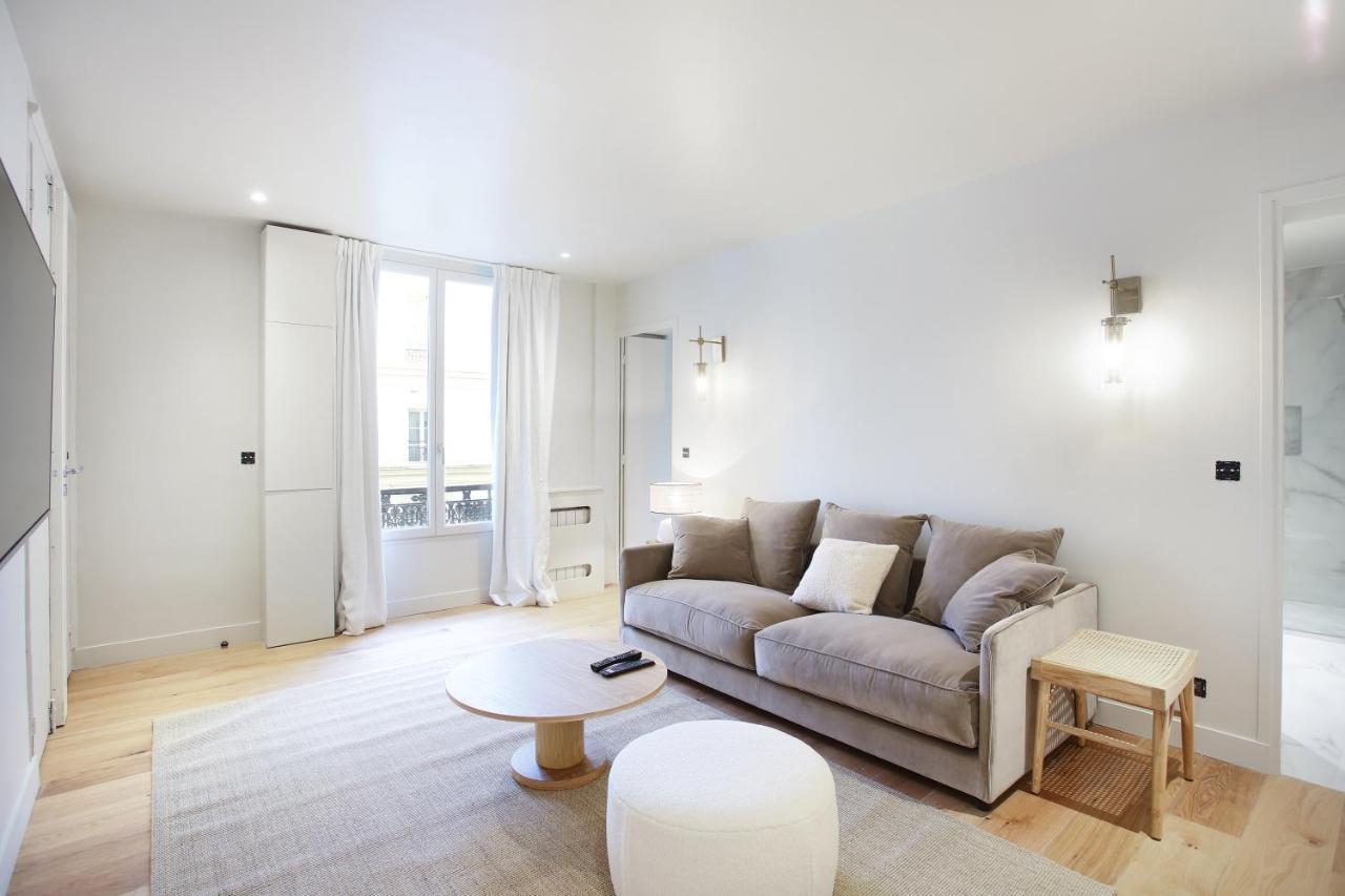 Residence In The Center Of Paris By Studio Prestige Ngoại thất bức ảnh