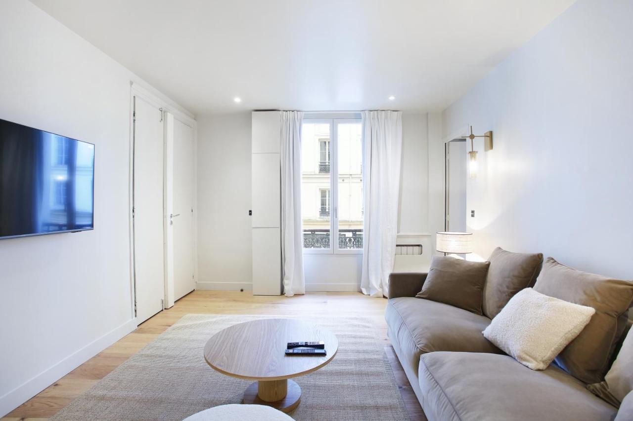 Residence In The Center Of Paris By Studio Prestige Ngoại thất bức ảnh