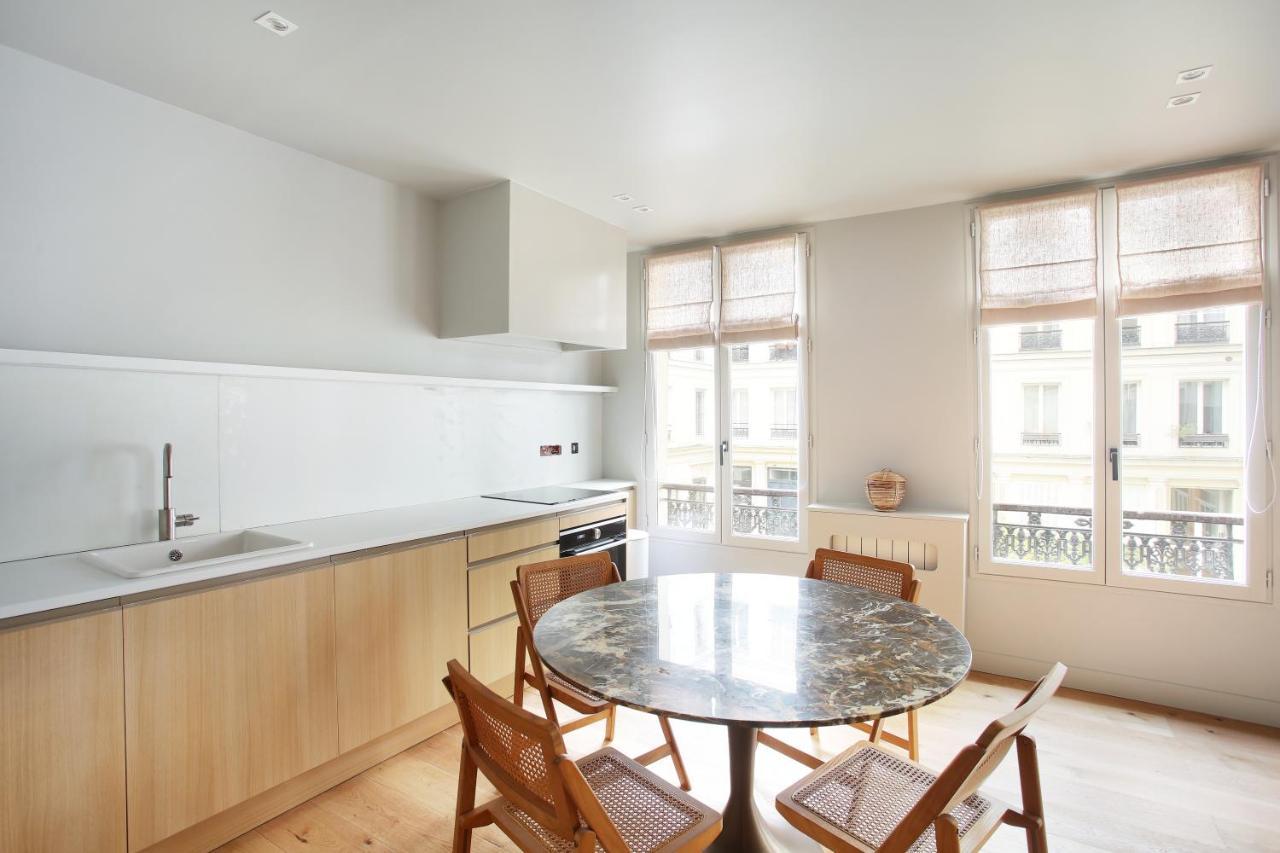 Residence In The Center Of Paris By Studio Prestige Ngoại thất bức ảnh
