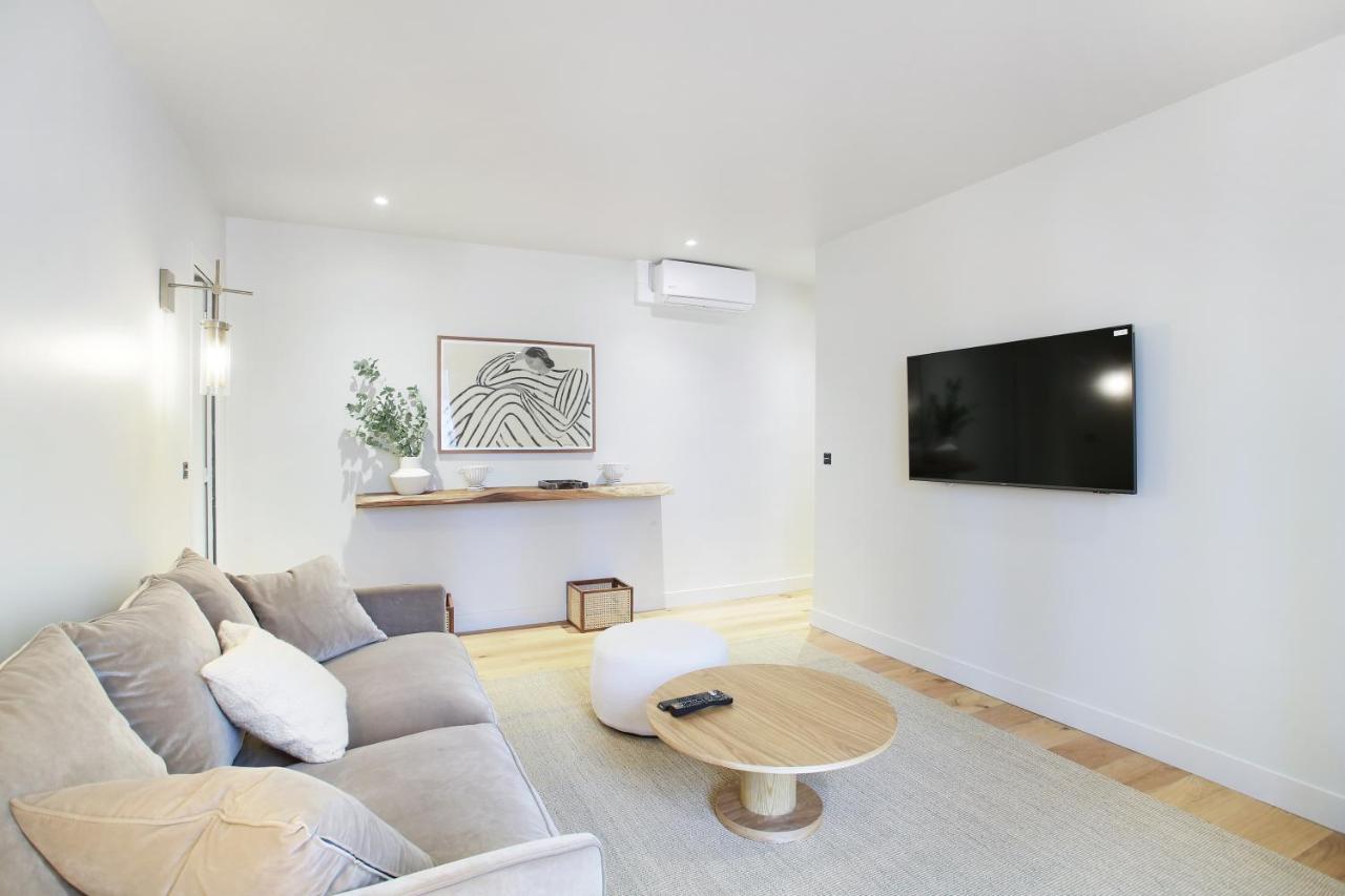 Residence In The Center Of Paris By Studio Prestige Ngoại thất bức ảnh